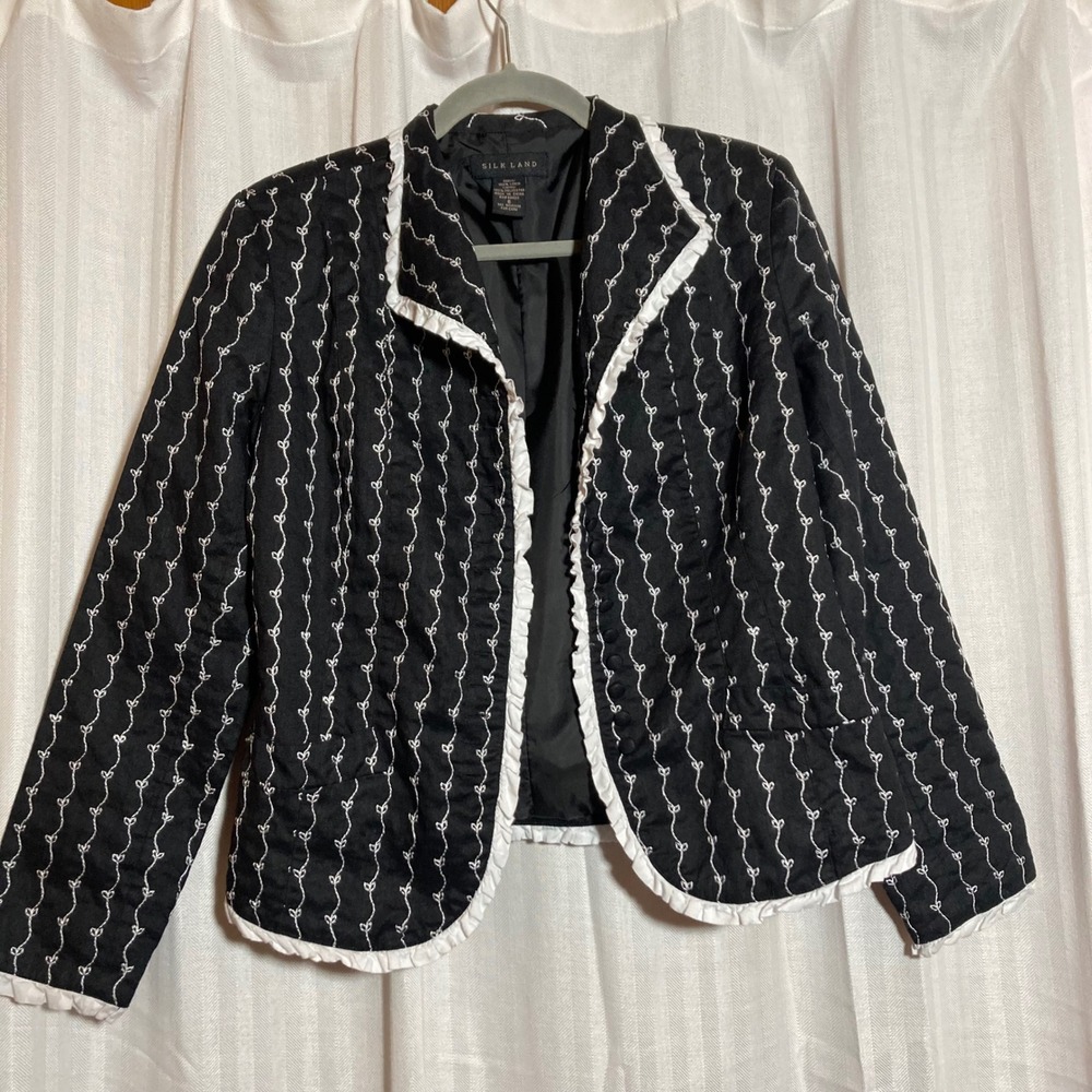Silk Land Womens Black Linen Blazer White Vine Embroidery Ruffle Trim Size 6